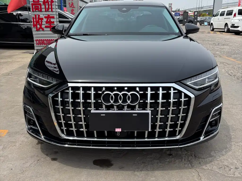 Audi A8 2024