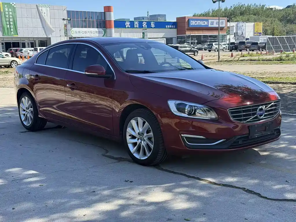 Volvo S60 — миниатюра 3