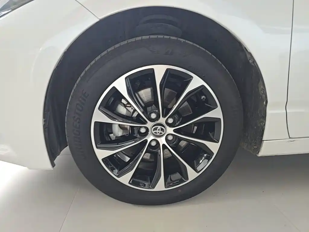 Toyota Avalon — миниатюра 23