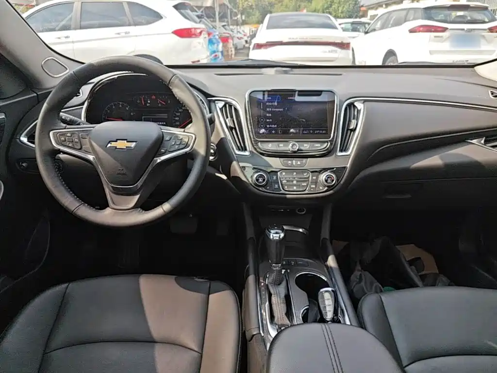 Chevrolet Malibu XL — миниатюра 10