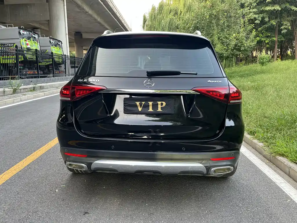 Mercedes-Benz GLE (Import) — миниатюра 6