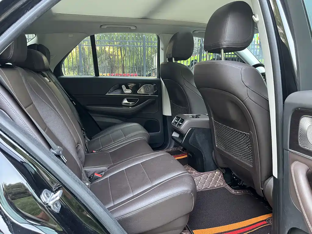 Mercedes-Benz GLE (Import) — миниатюра 9