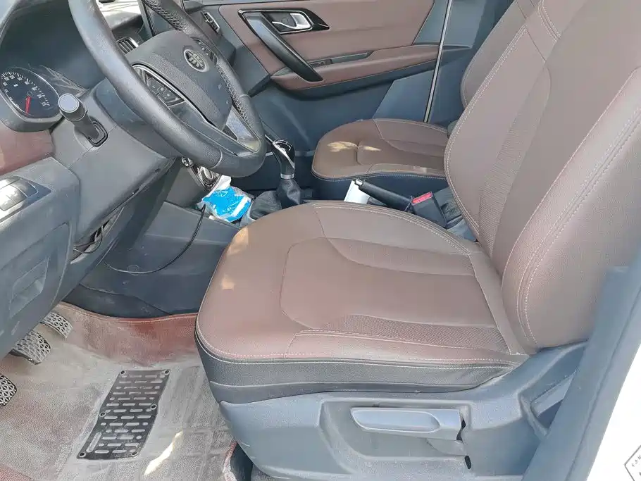 FAW R7 2016 1.6L MT