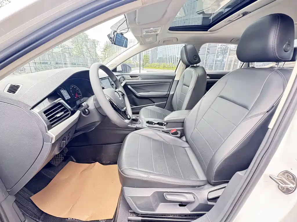 Volkswagen Lavida 2019 1.5L AT Comfort VI