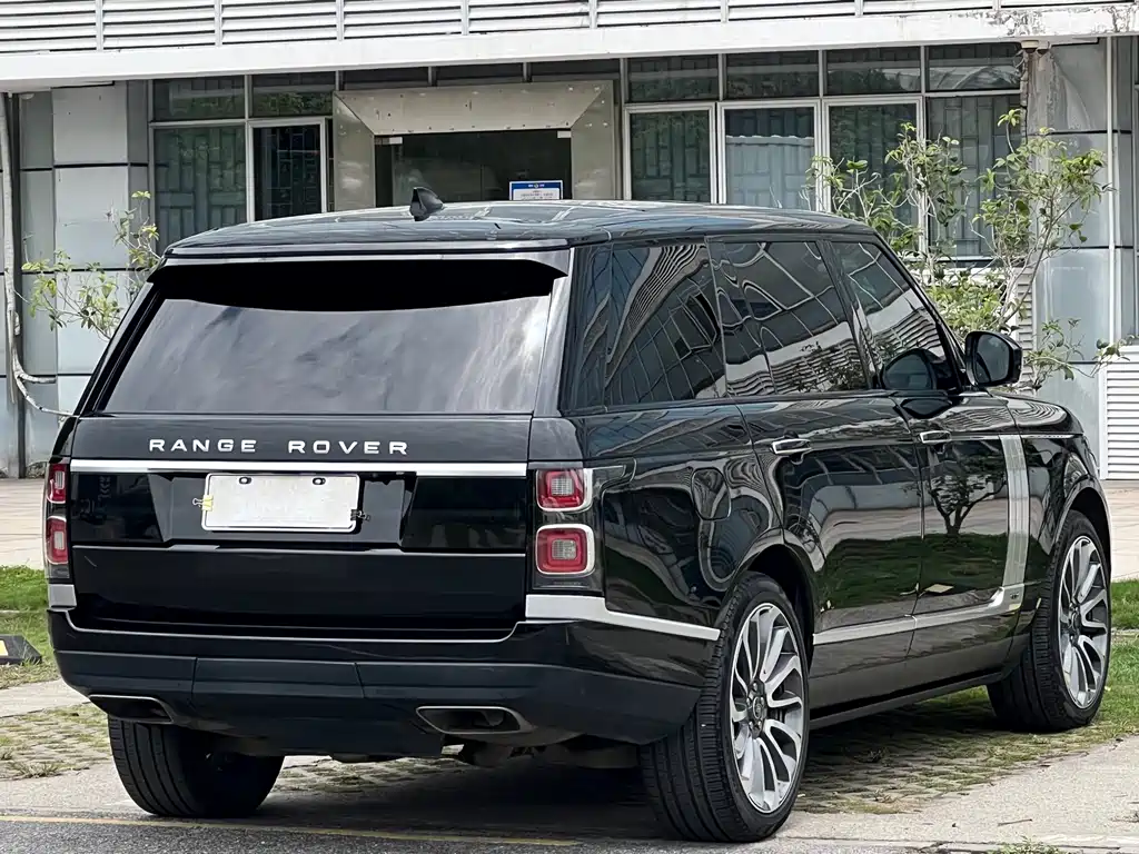 Land Rover Range Rover 2022 3.0 L6 400PS Long Wheelbase