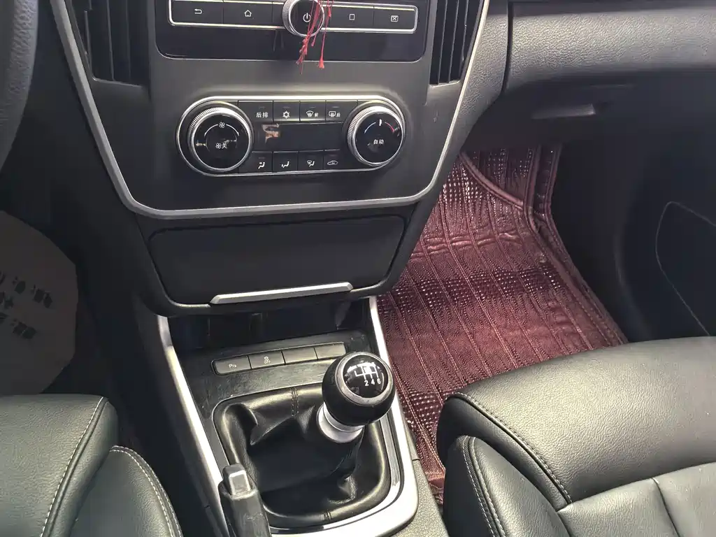 BYD MAX — миниатюра 11