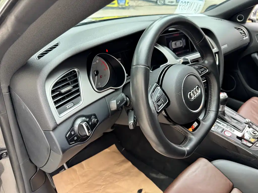 Audi S5 — миниатюра 10