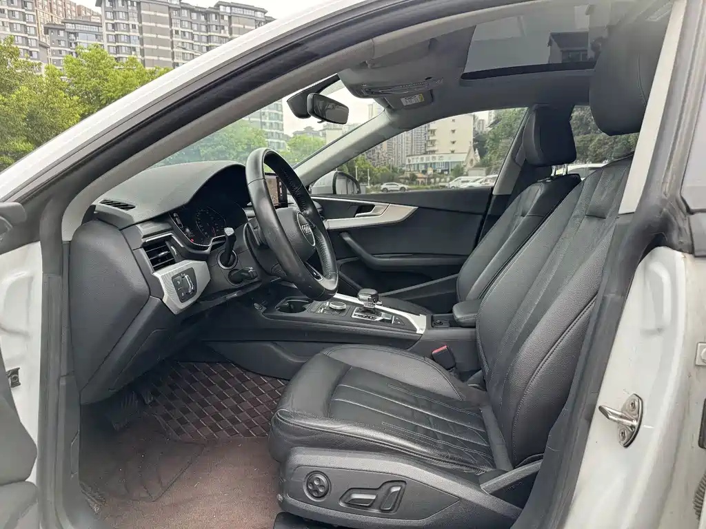 Audi A5 (Import) — миниатюра 7