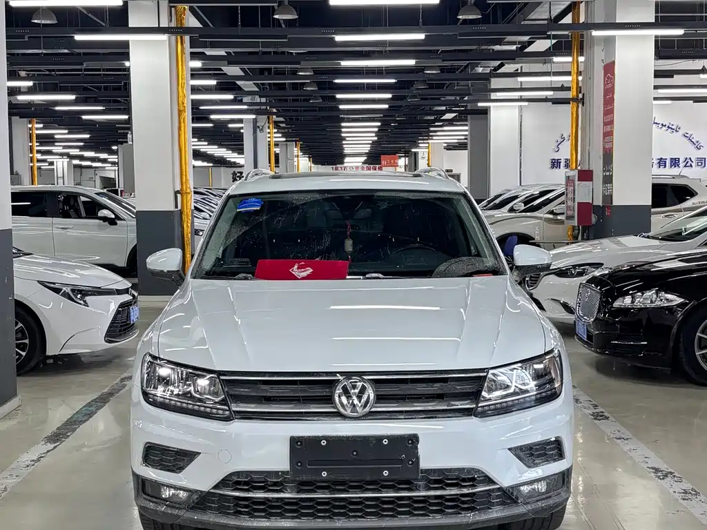Volkswagen Tiguan — миниатюра 2