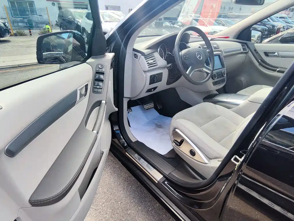 Mercedes-Benz R-Class — миниатюра 5