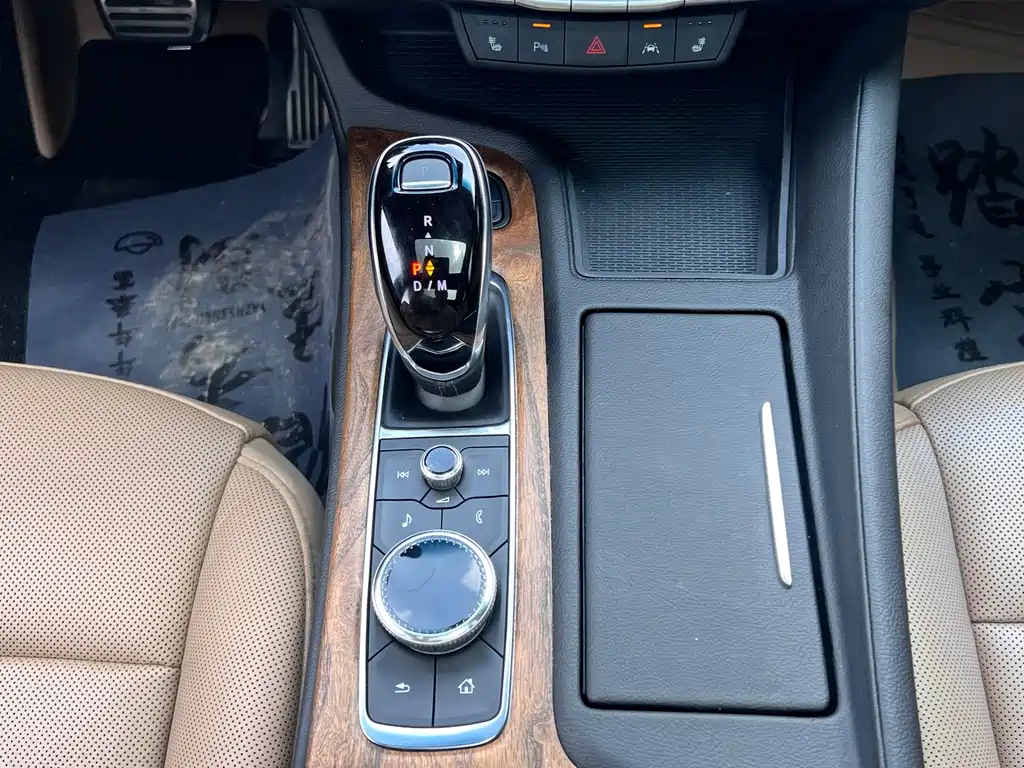 Cadillac CT5 — миниатюра 18