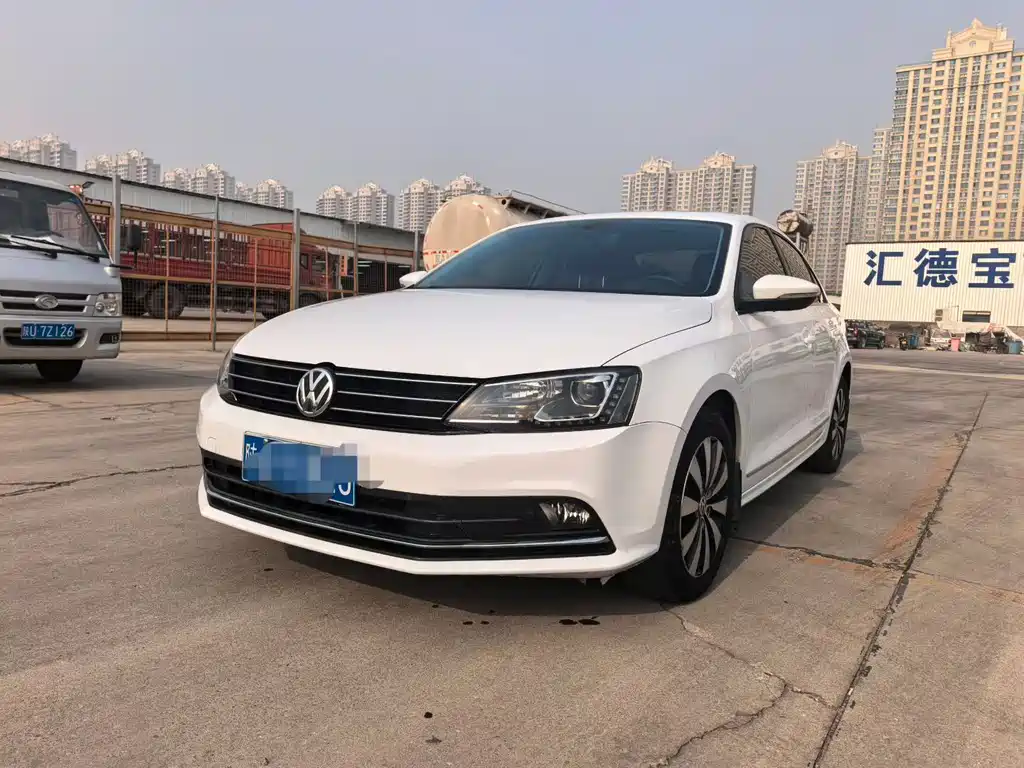 Volkswagen Sagitar 2018