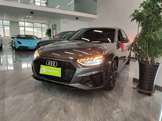 AUDI  A4L 2023