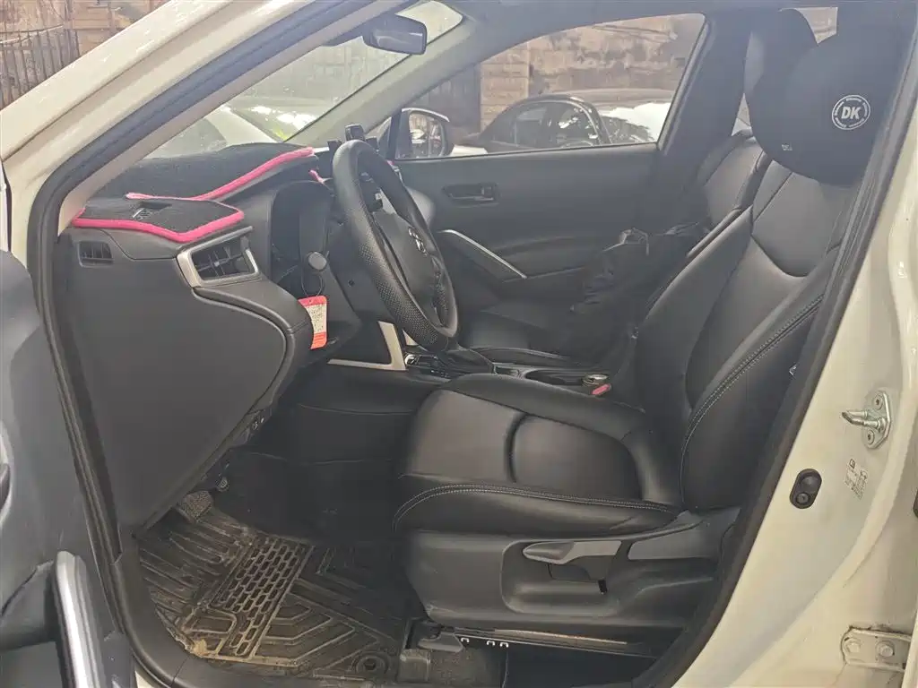 Toyota Corolla Cross — миниатюра 4
