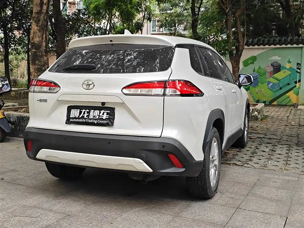 Toyota Corolla Cross — миниатюра 9