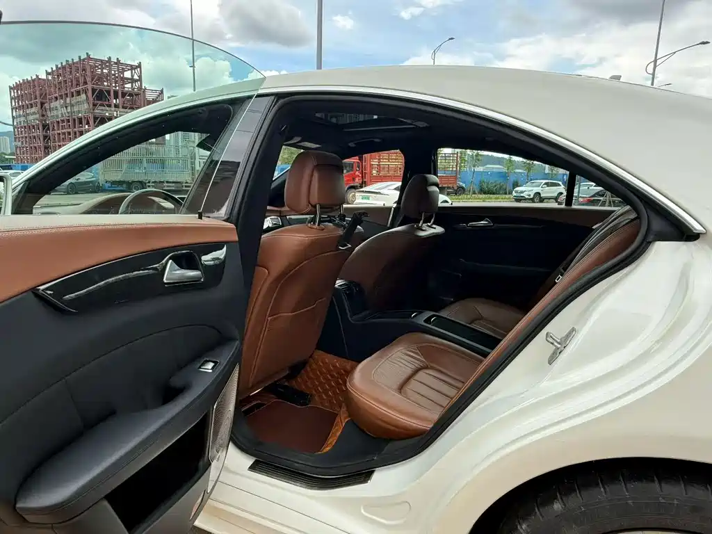 Mercedes-Benz CLS — миниатюра 7