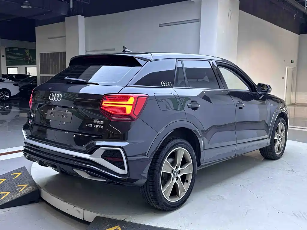 Audi Q2L — миниатюра 6