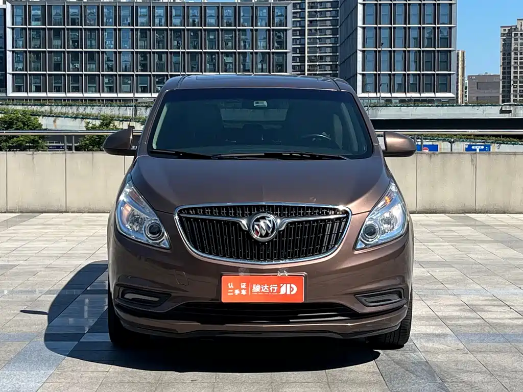 Buick GL8 — миниатюра 2