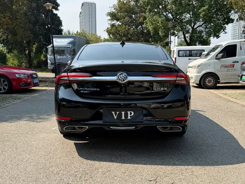 Buick LaCrosse — миниатюра 4