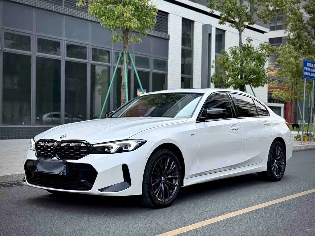 BMW 3 Series 2023
