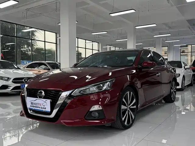 NISSAN TEANA 2019
