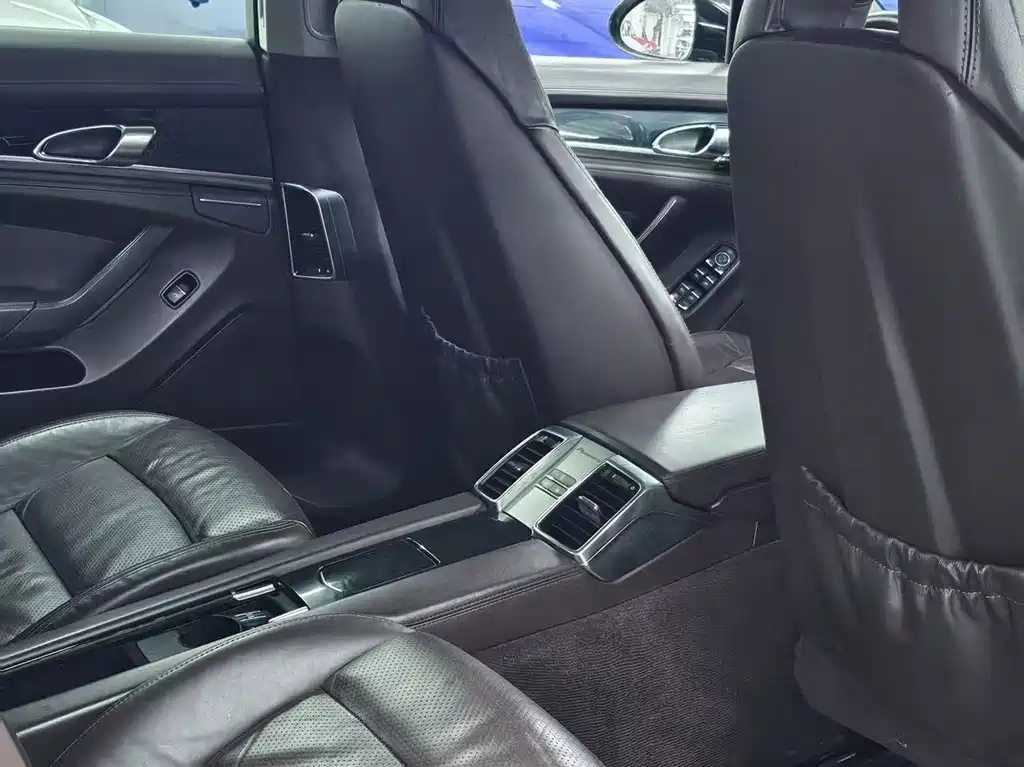 Porsche Panamera — миниатюра 11