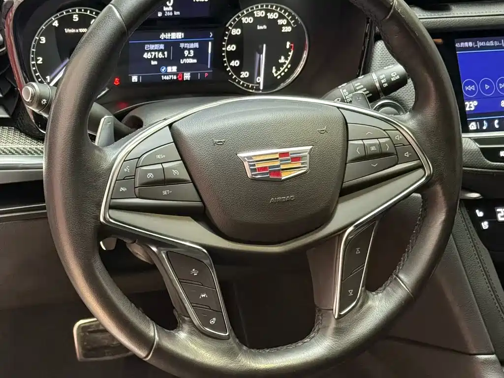 Cadillac XT5 — миниатюра 3