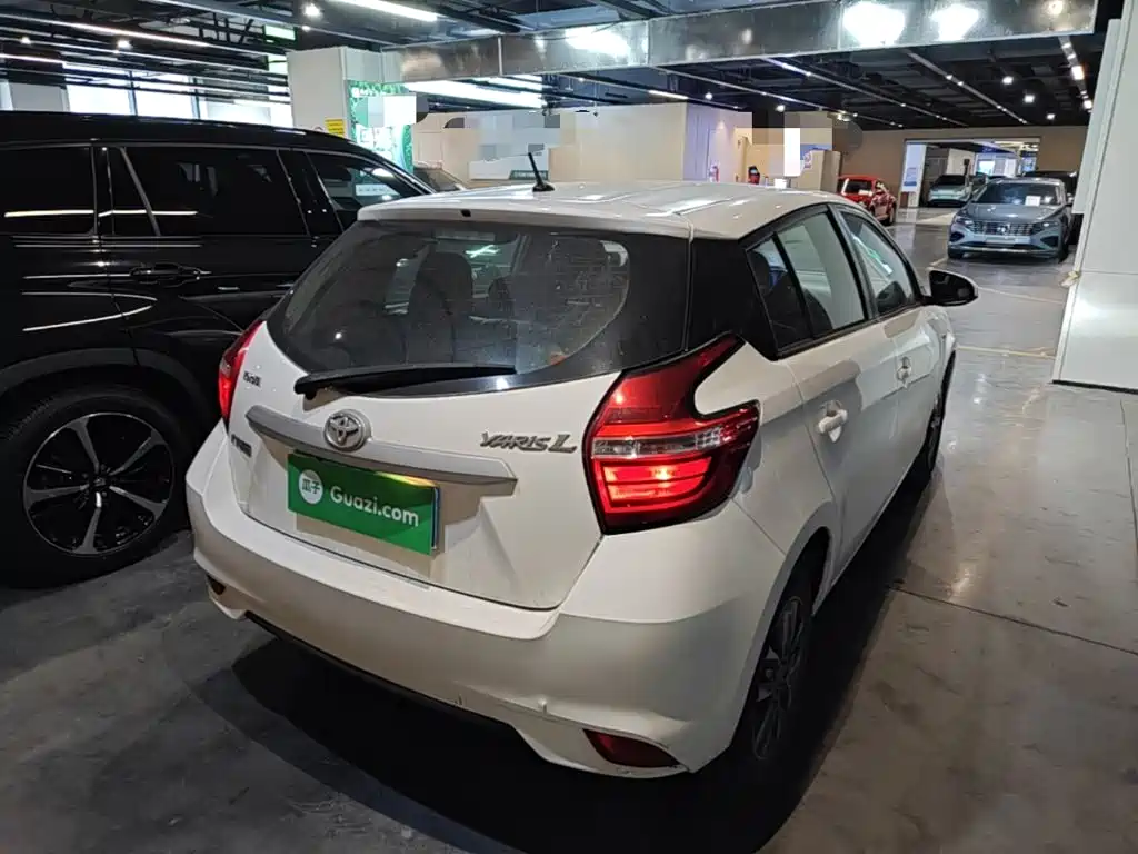 Toyota Yaris L — миниатюра 7