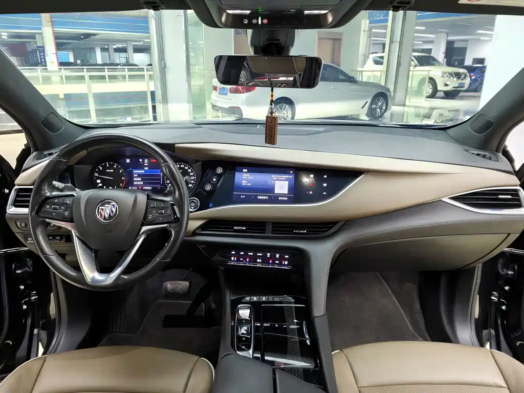 Buick Enclave — миниатюра 10