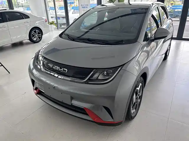 BYD DOLPHIN 2023