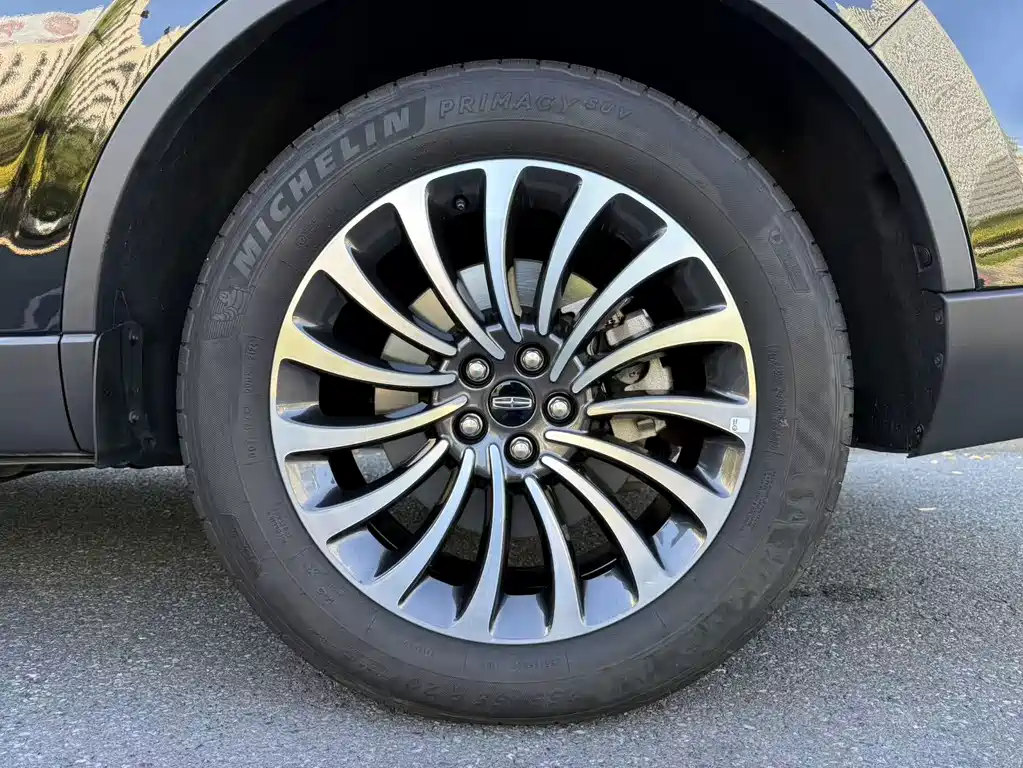 Lincoln Aviator — миниатюра 13
