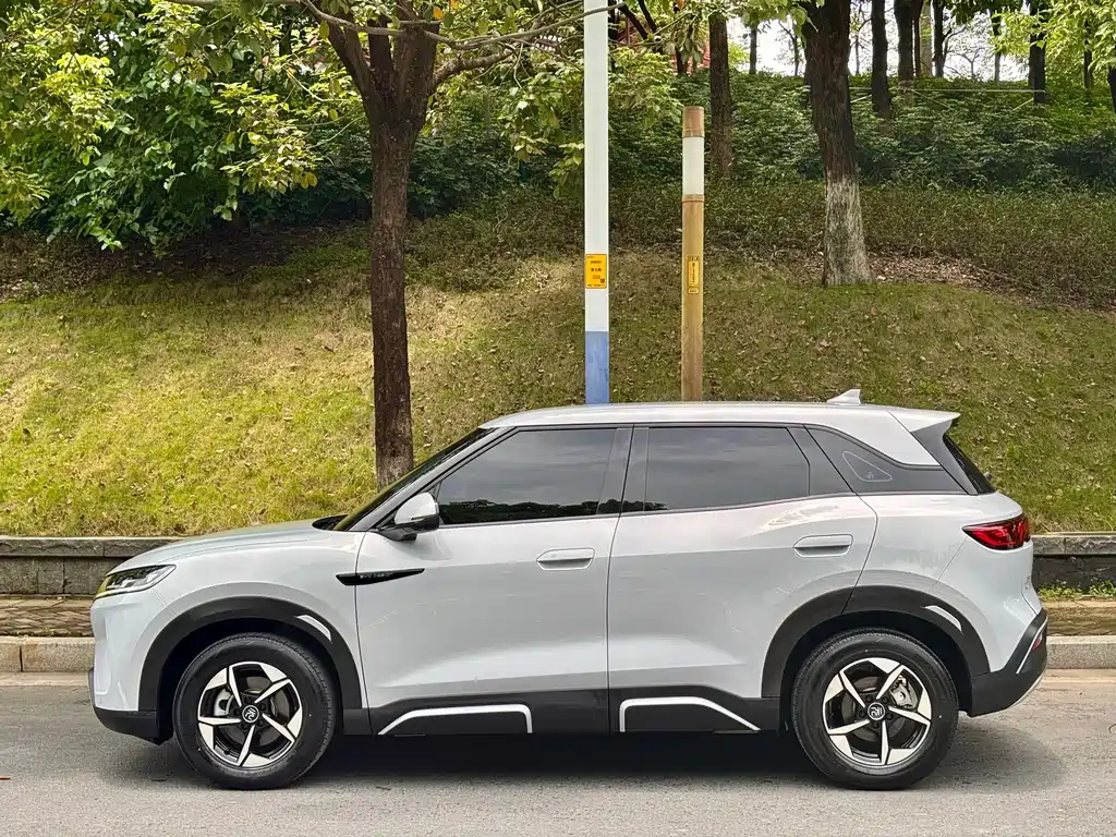 BYD Yuan UP — миниатюра 6