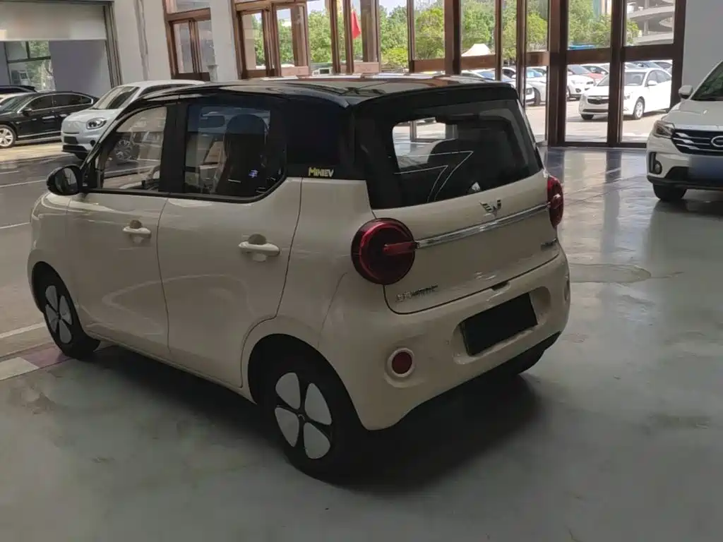 Wuling MINIEV — миниатюра 5