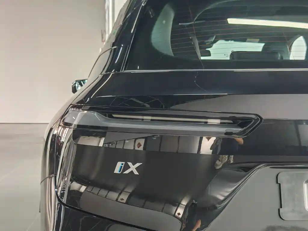 BMW iX — миниатюра 10