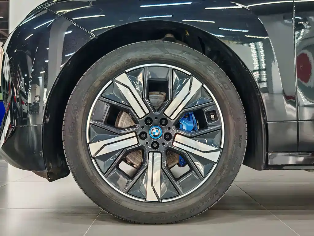 BMW iX — миниатюра 7