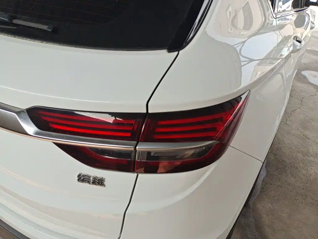 Geely Binyue — миниатюра 8