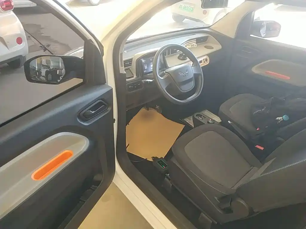 Wuling MINIEV — миниатюра 16