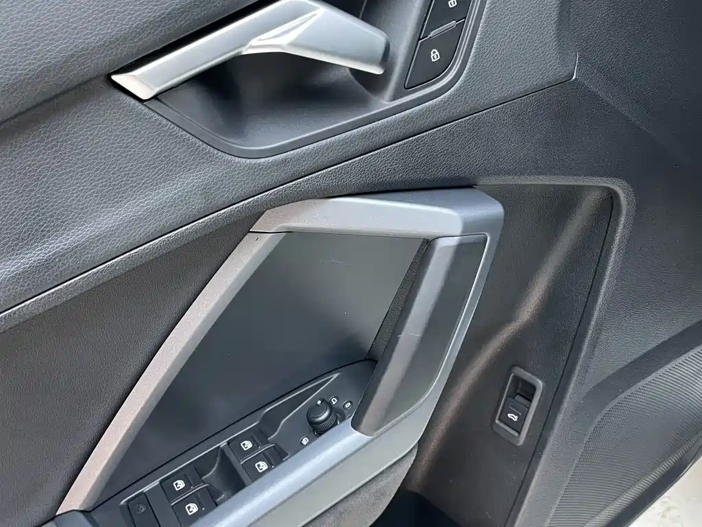 Audi Q3 Sportback — миниатюра 18