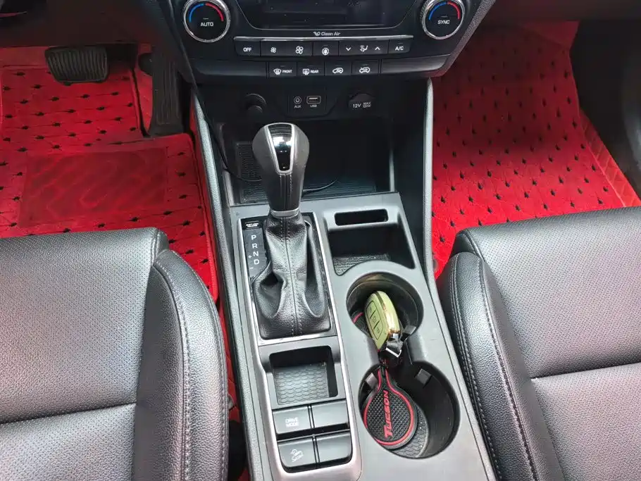 Hyundai Tucson — миниатюра 16