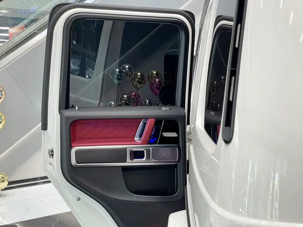 Mercedes-Benz G-Class — миниатюра 18
