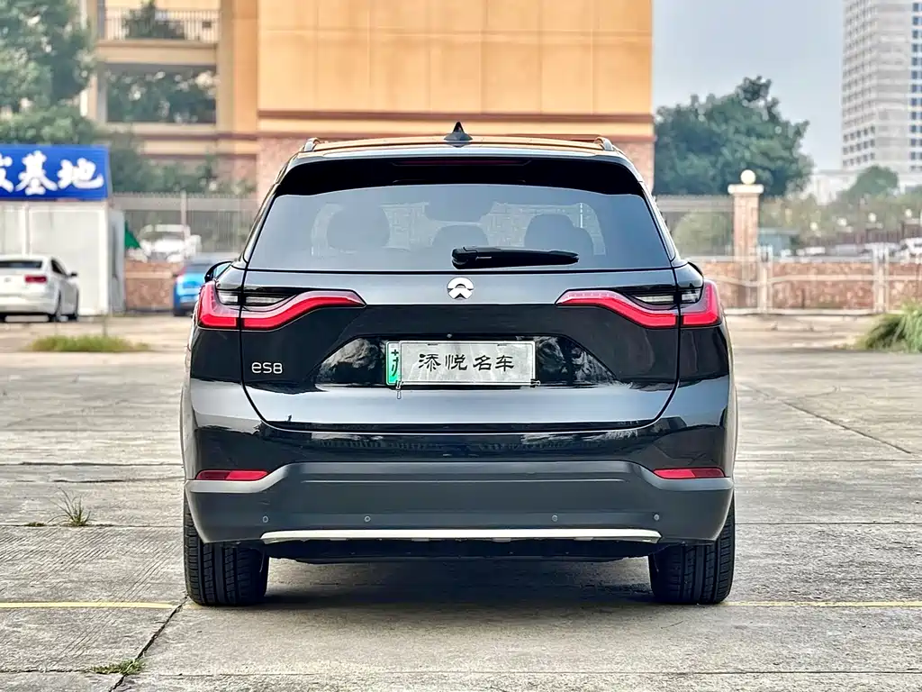 NIO ES8 — миниатюра 6