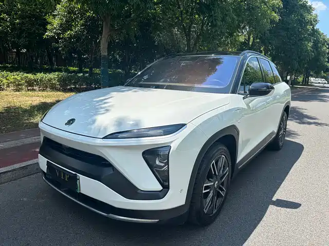 2020 Nio ES6