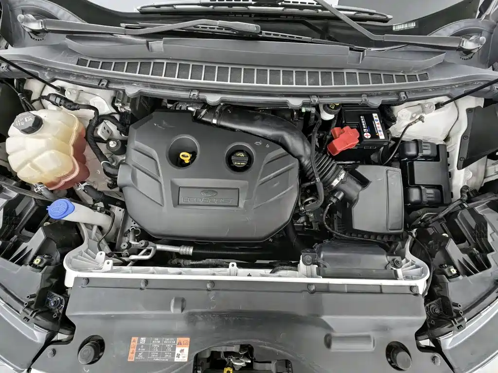 Ford Edge — миниатюра 6