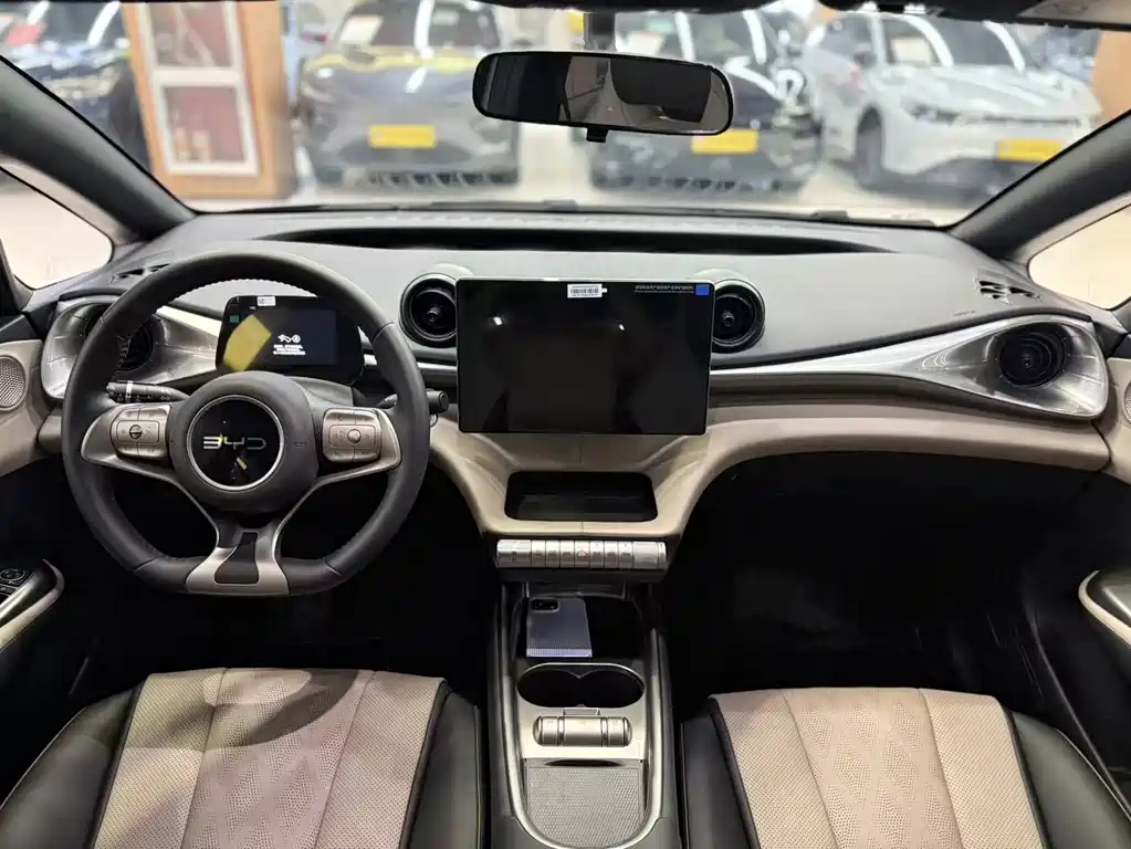 BYD Dolphin — миниатюра 12