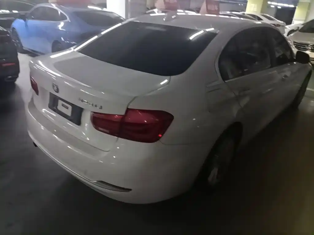 BMW 3 Series — миниатюра 7