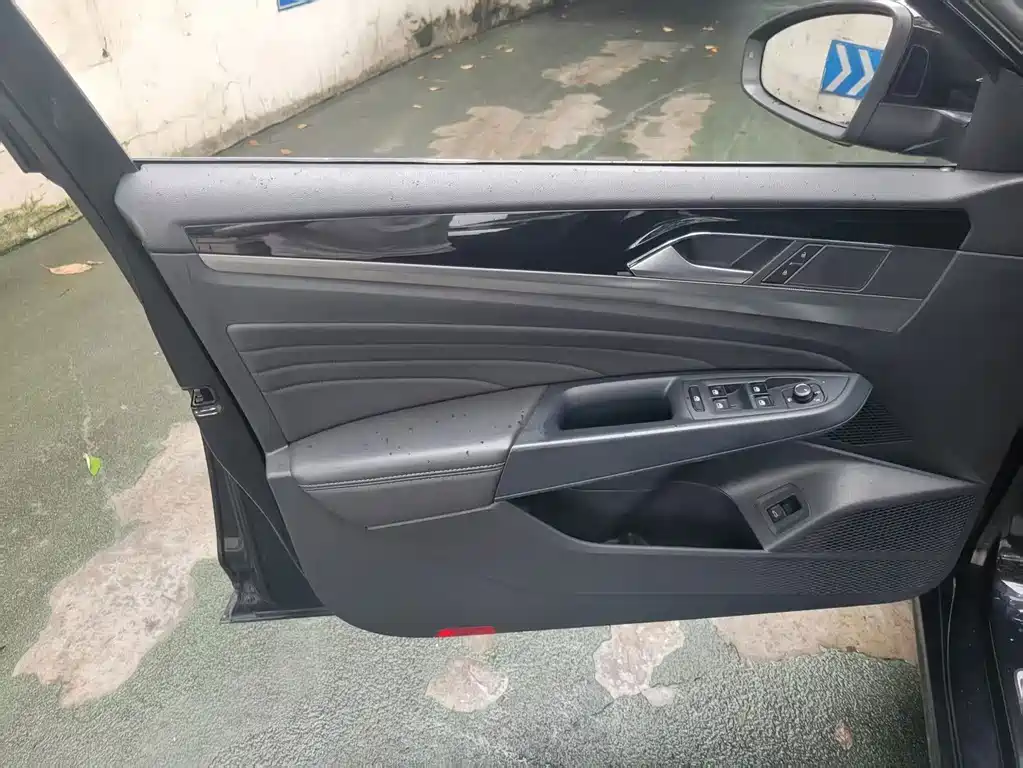 Volkswagen Passat — миниатюра 11