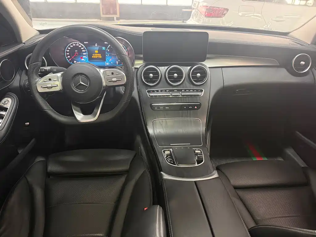 Mercedes-Benz C-Class — миниатюра 5