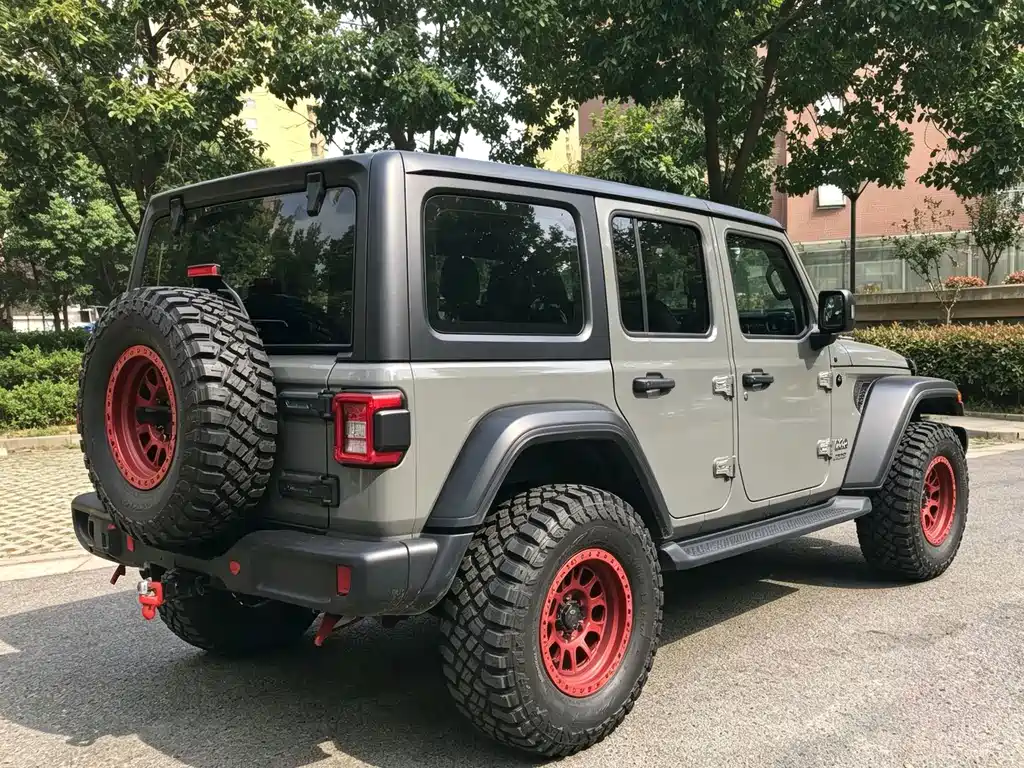 Jeep Wrangler PHEV — миниатюра 6
