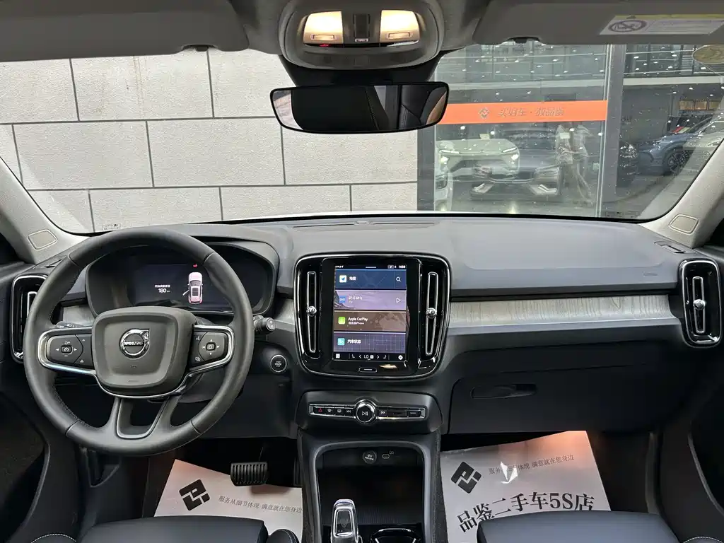 Volvo XC40 — миниатюра 15