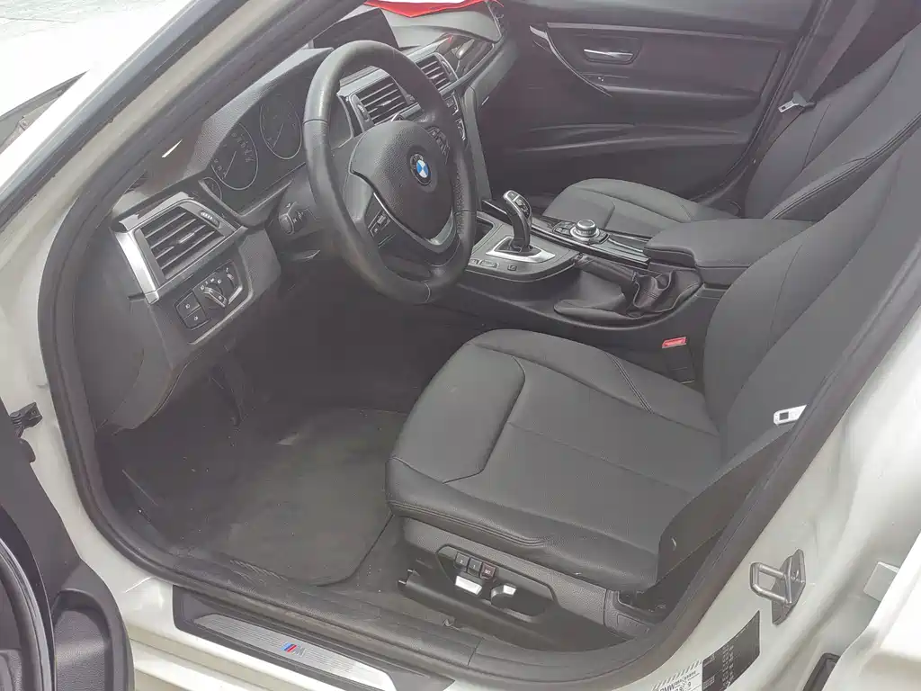 BMW 3 Series — миниатюра 4